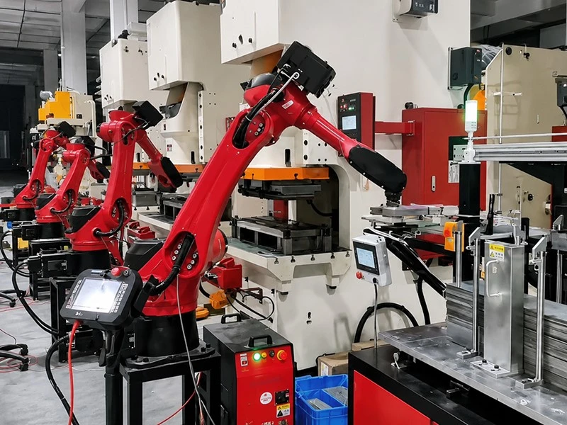 Automated Pick and Place for Stamped Hardware Parts Automated Pick and Place for Stamped Hardware Parts